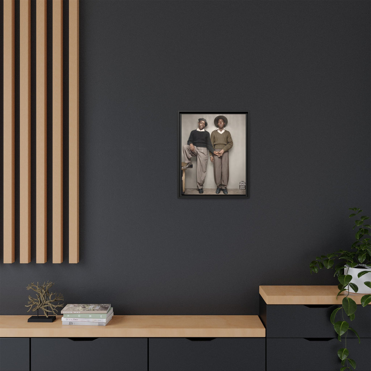 paire 161 | Framed Vintage Photo - Matte Canvas
