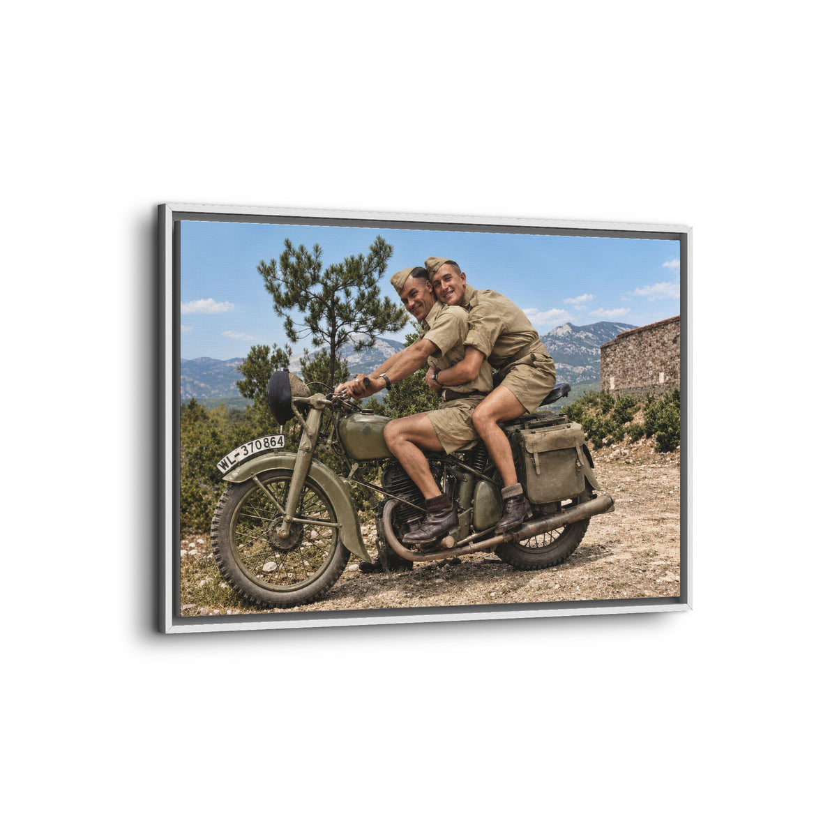 paire 166 | Framed Vintage Photo - Matte Canvas