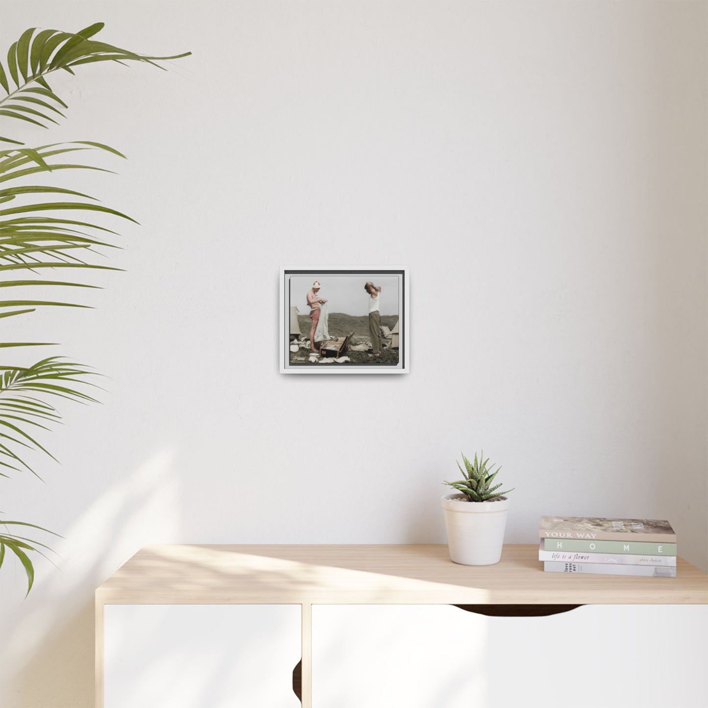 paire 077 | Framed Vintage Photo - Matte Canvas