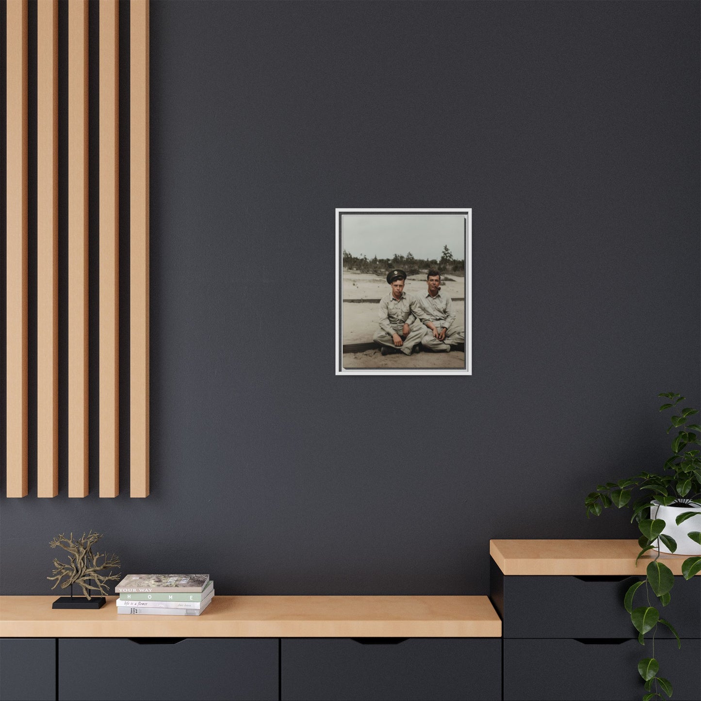 paire 091 | Framed Vintage Photo - Matte Canvas