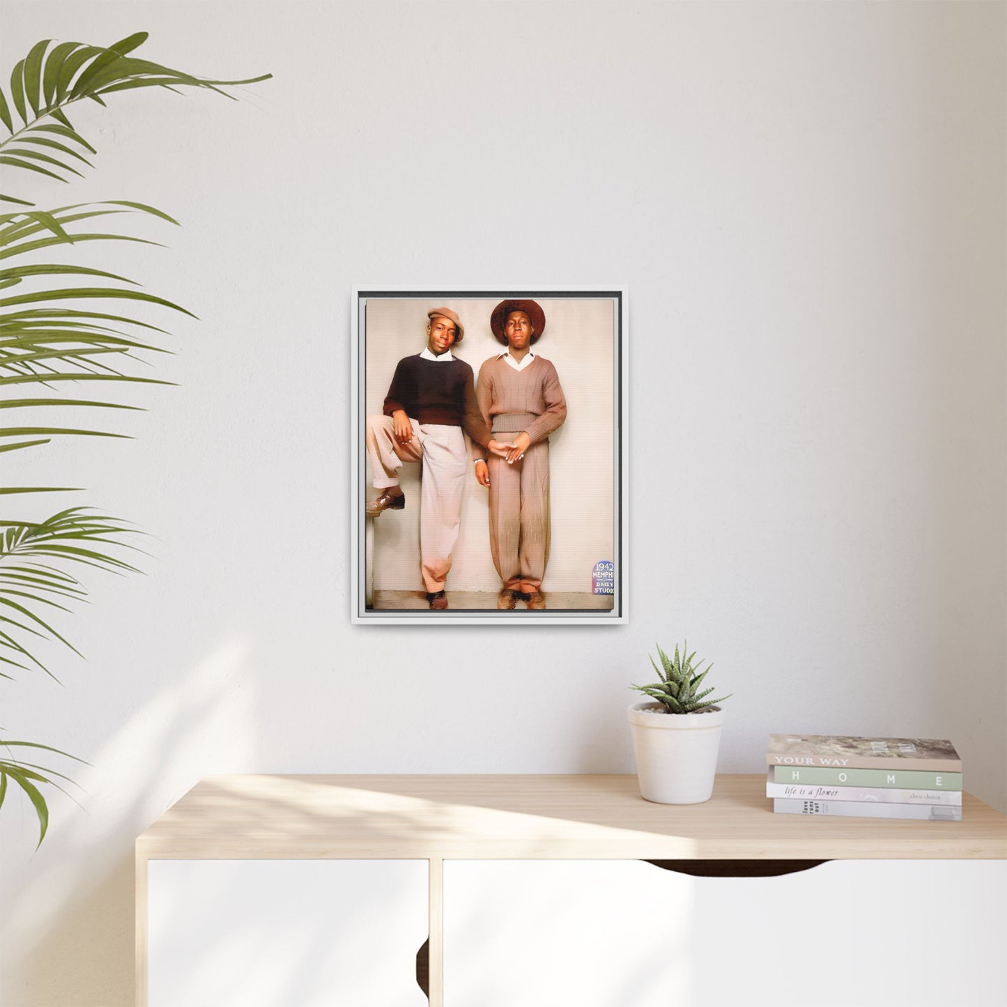 paire 112 | Framed Vintage Photo - Matte Canvas