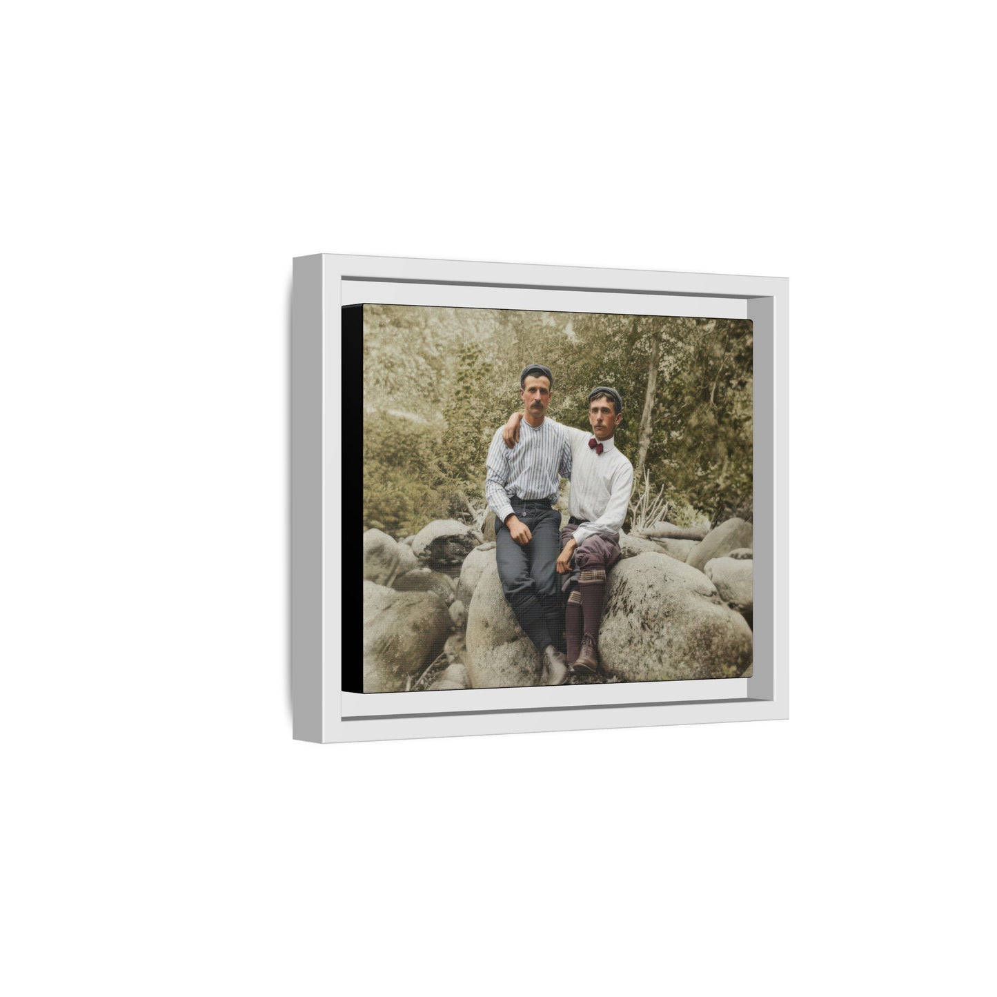 paire 113 | Framed Vintage Photo - Matte Canvas