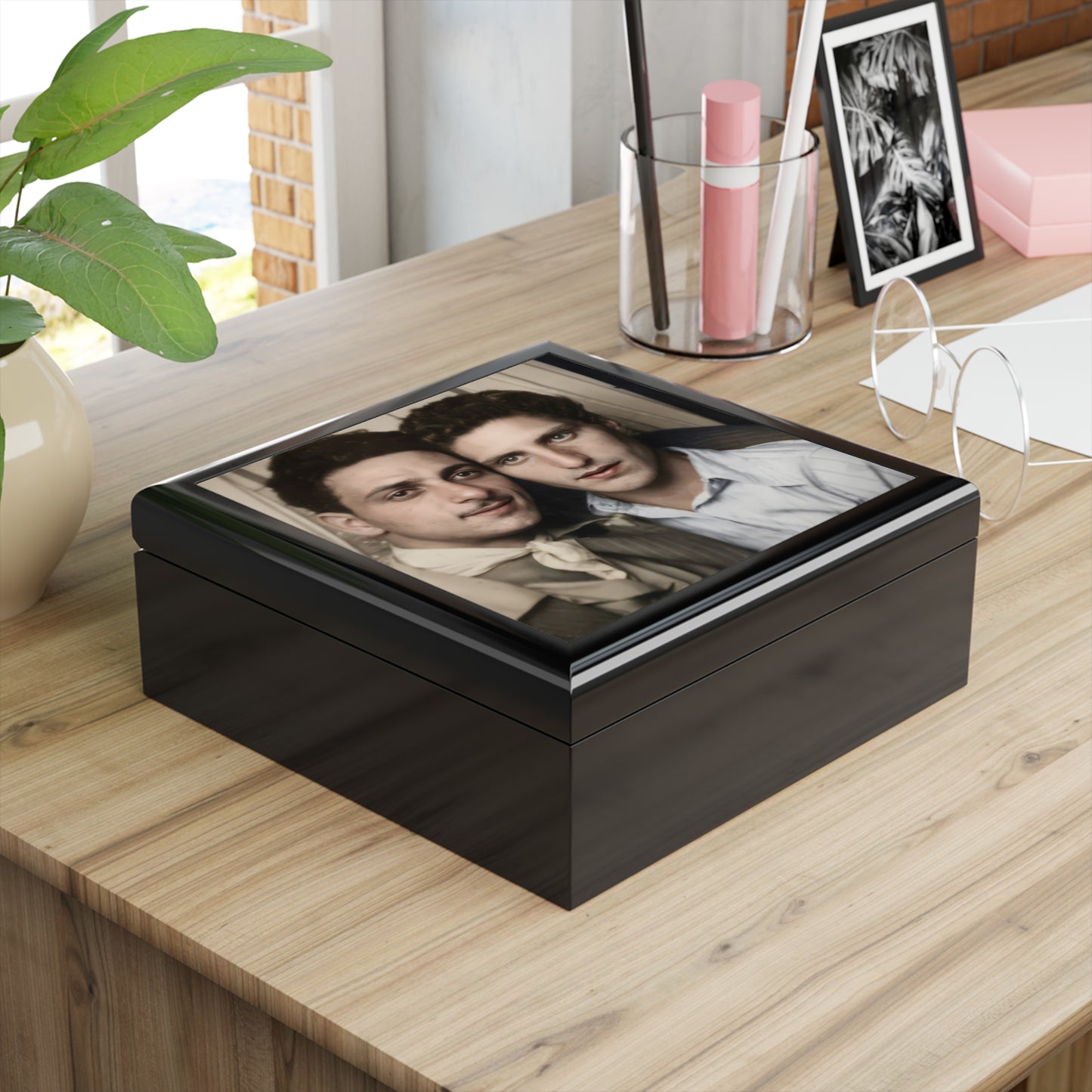 Photobooth Photo Jewelry Box – Vintage Portrait Keepsake
