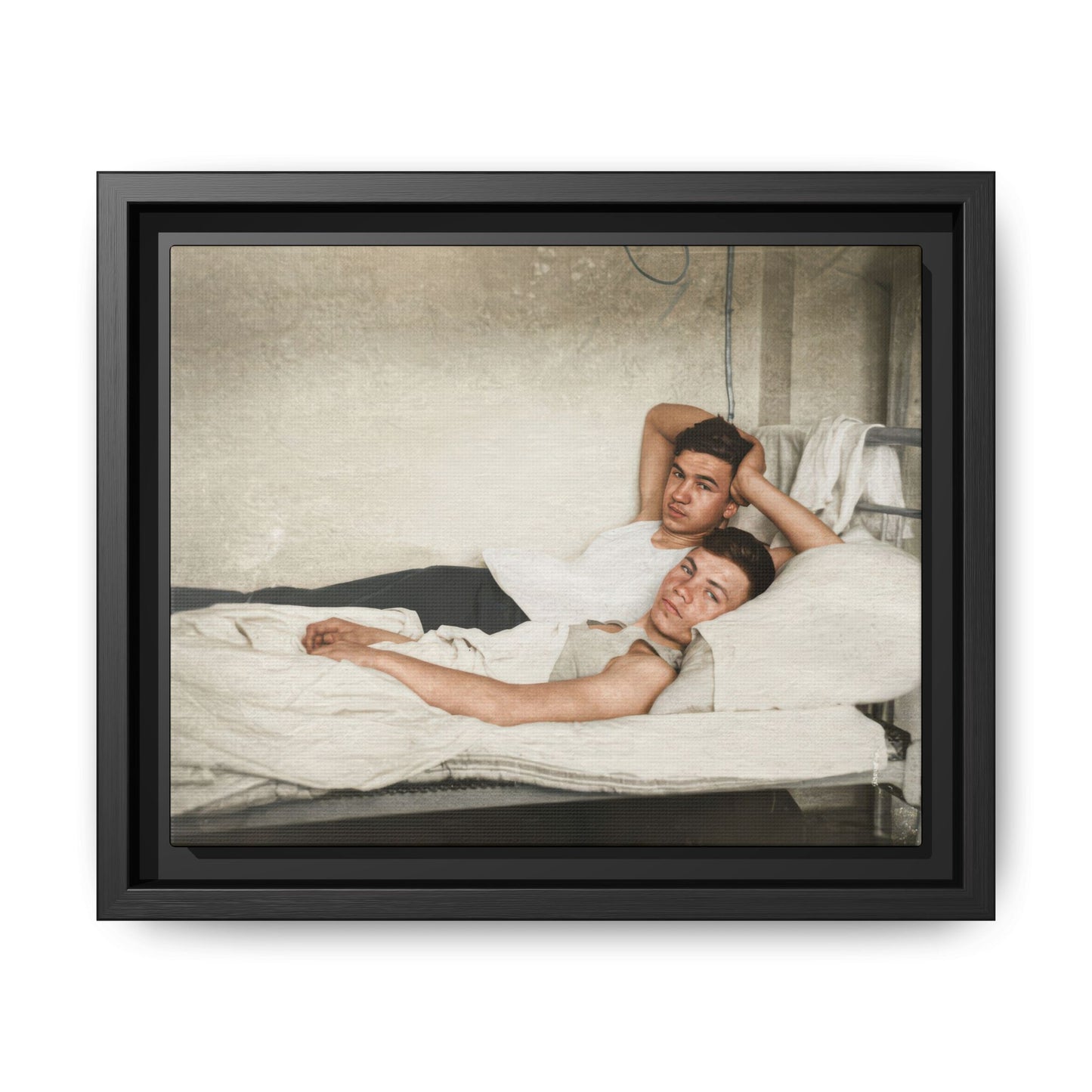paire 146 | Framed Vintage Photo - Matte Canvas