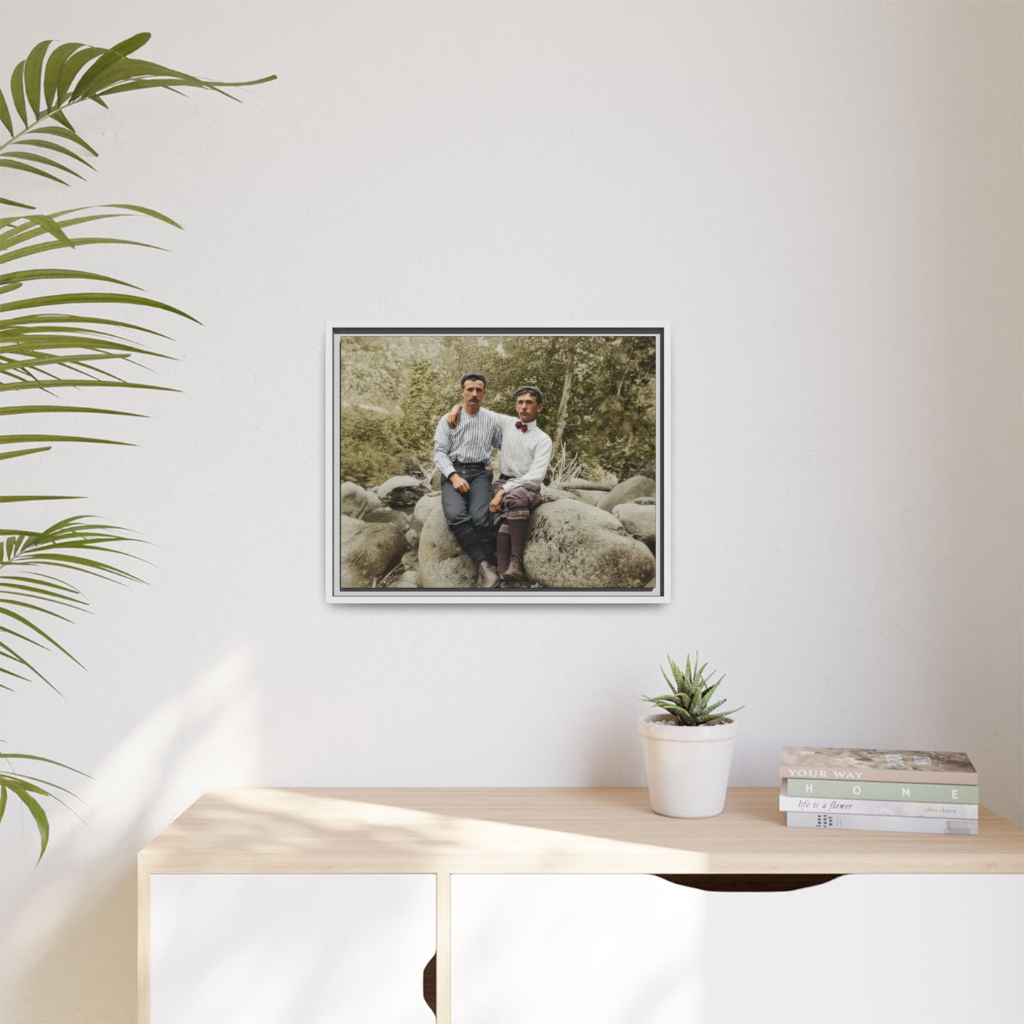 paire 113 | Framed Vintage Photo - Matte Canvas