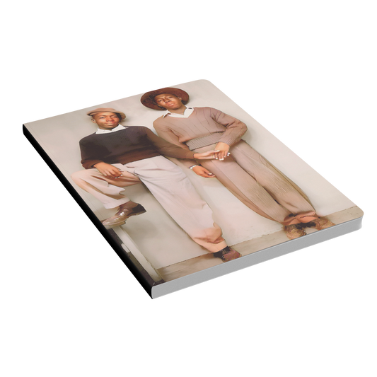Vintage_Photo_-_paire__112__Softcover_N_Cover_Front_Angle_Mockup.png